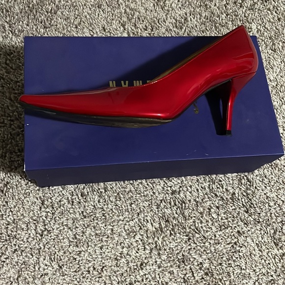 Stuart Weitzman Pump 🍎✨ - Picture 10 of 11